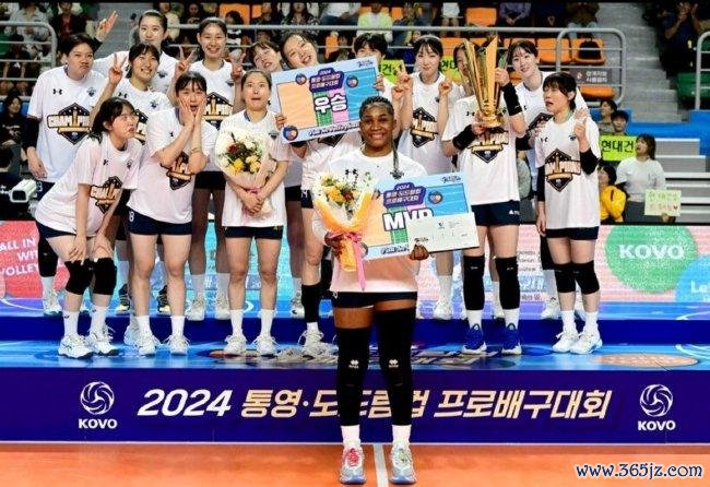 当代树立的策应莫玛（喀麦隆）荣膺2024年韩国女排KOVO杯MVP